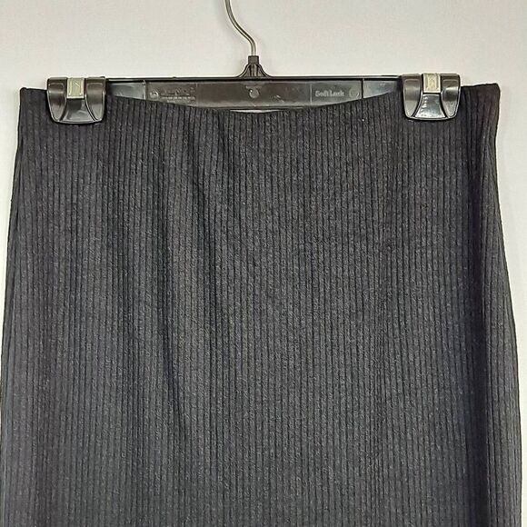 Banana Republic Ladies pencil skirt NWOT - Picture 2 of 8